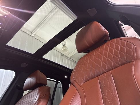 Used 2021 BMW X5 M50i w/ Executive Package image 21