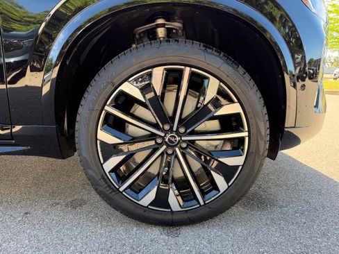 New 2026 Volvo XC90 B5 Ultra w/ Protection Package AWD/4WD image 7
