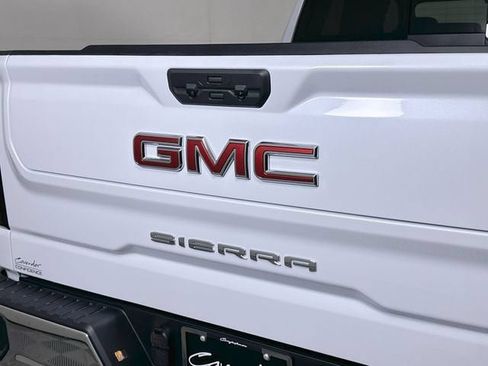 New 2026 GMC Sierra 1500 SLT w/ SLT Premium Package AWD/4WD image 33