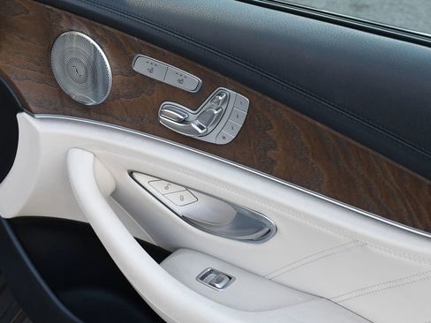 Used 2017 Mercedes-Benz E 43 AMG 4MATIC Sedan image 25