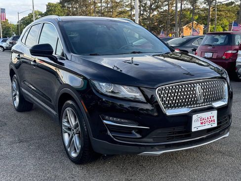 Used 2019 Lincoln MKC Reserve w/ MKC Climate Package AWD/4WD image 2
