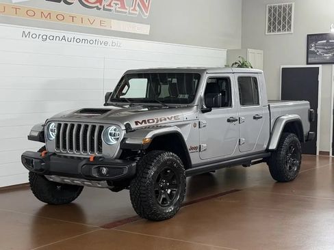 Used 2021 Jeep Gladiator Mojave AWD/4WD image 7