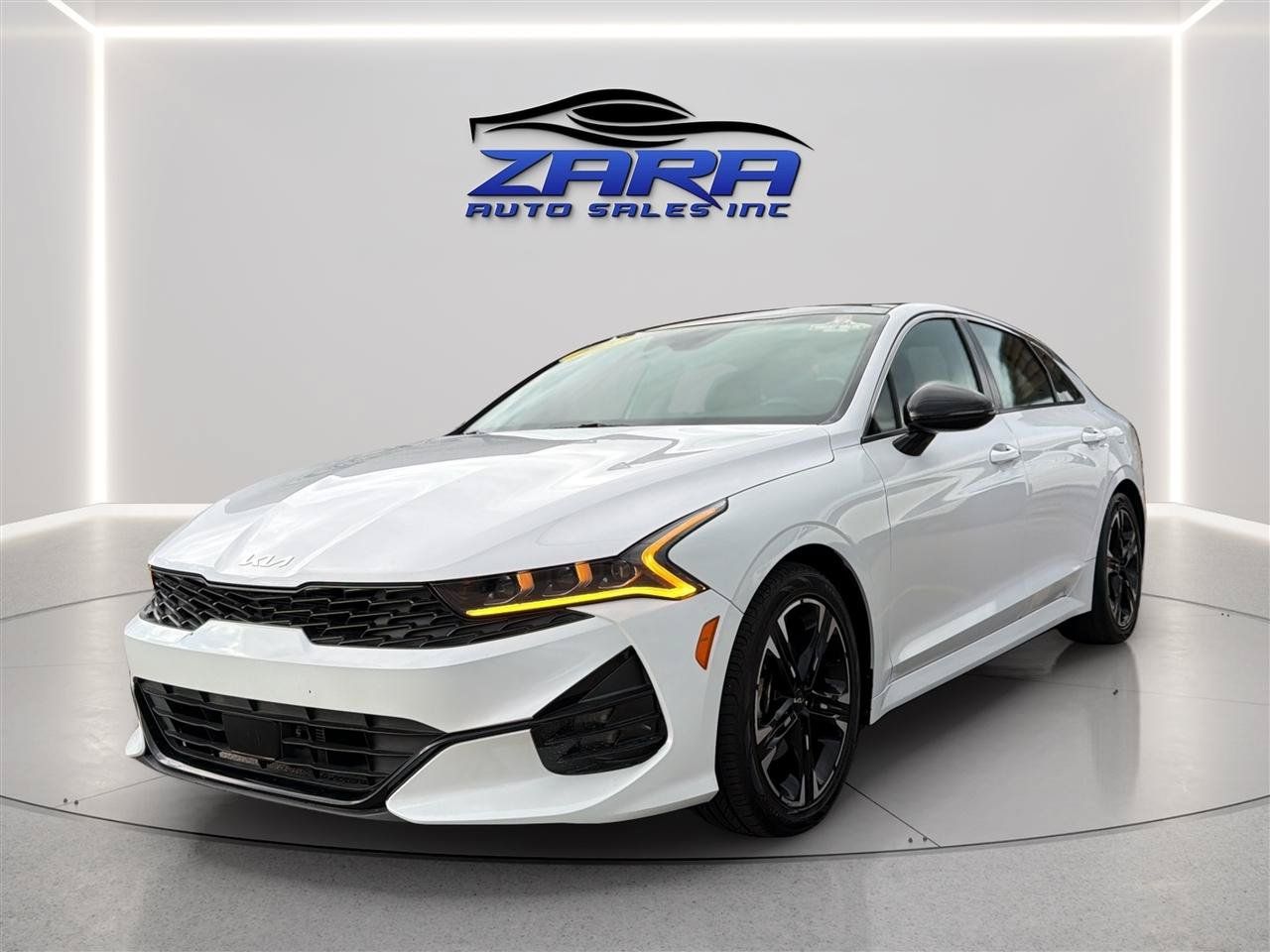 Used 2022 Kia K5 GT-Line w/ GT-Line Awd Premium Package image 3