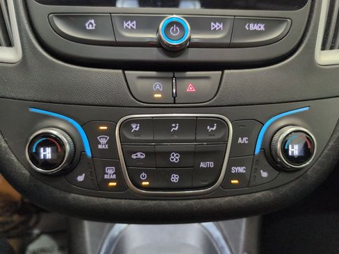 Used 2024 Chevrolet Malibu LT image 27