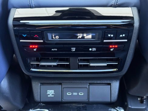 Used 2025 Acura MDX Type S AWD/4WD image 39
