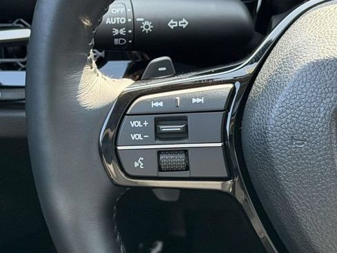Certified 2025 Honda Accord Touring image 19