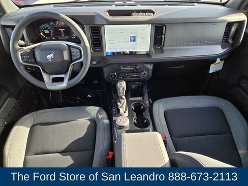 New 2025 Ford Bronco 4-Door image 13