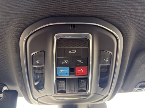 Used 2024 Jeep Grand Cherokee L Altitude AWD/4WD image 22