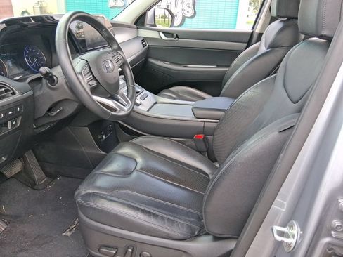 Used 2020 Hyundai Palisade SEL w/ Premium Package FWD image 9