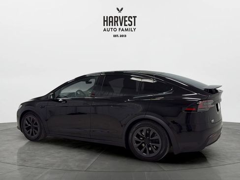 Used 2024 Tesla Model X AWD/4WD image 3