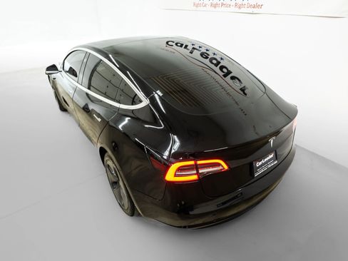 Used 2020 Tesla Model 3 Standard Range Plus image 7