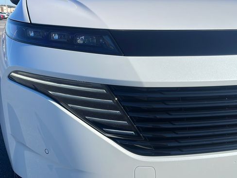 New 2026 Nissan Murano Platinum image 10