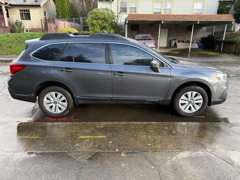 Used 2018 Subaru Outback 2.5i image 6