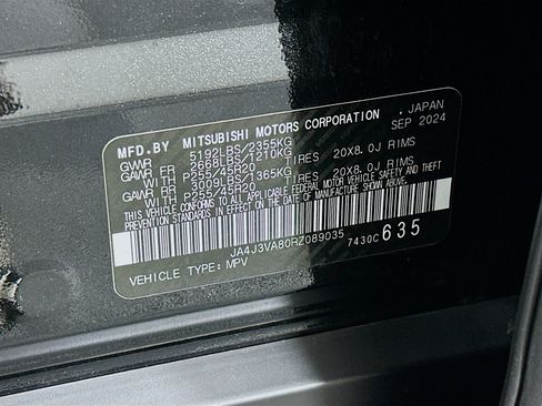 Used 2024 Mitsubishi Outlander SE image 12