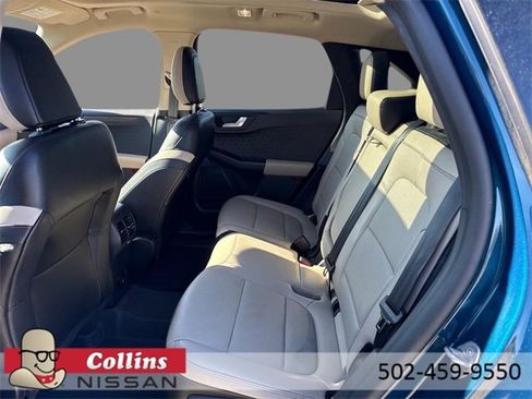 Used 2020 Ford Escape Titanium image 5