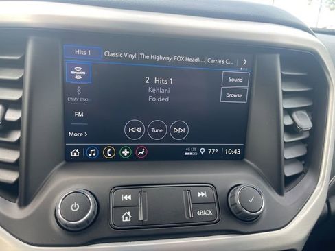 Used 2023 GMC Acadia SLE w/ Driver Convenience Package image 31