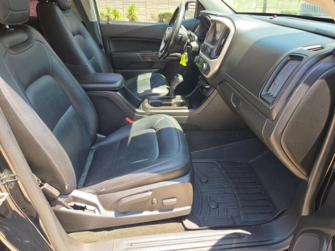 Used 2017 GMC Canyon SLT w/ Driver Alert Package AWD/4WD image 28