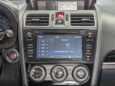Used 2017 Subaru Forester 2.5i Touring AWD/4WD image 19