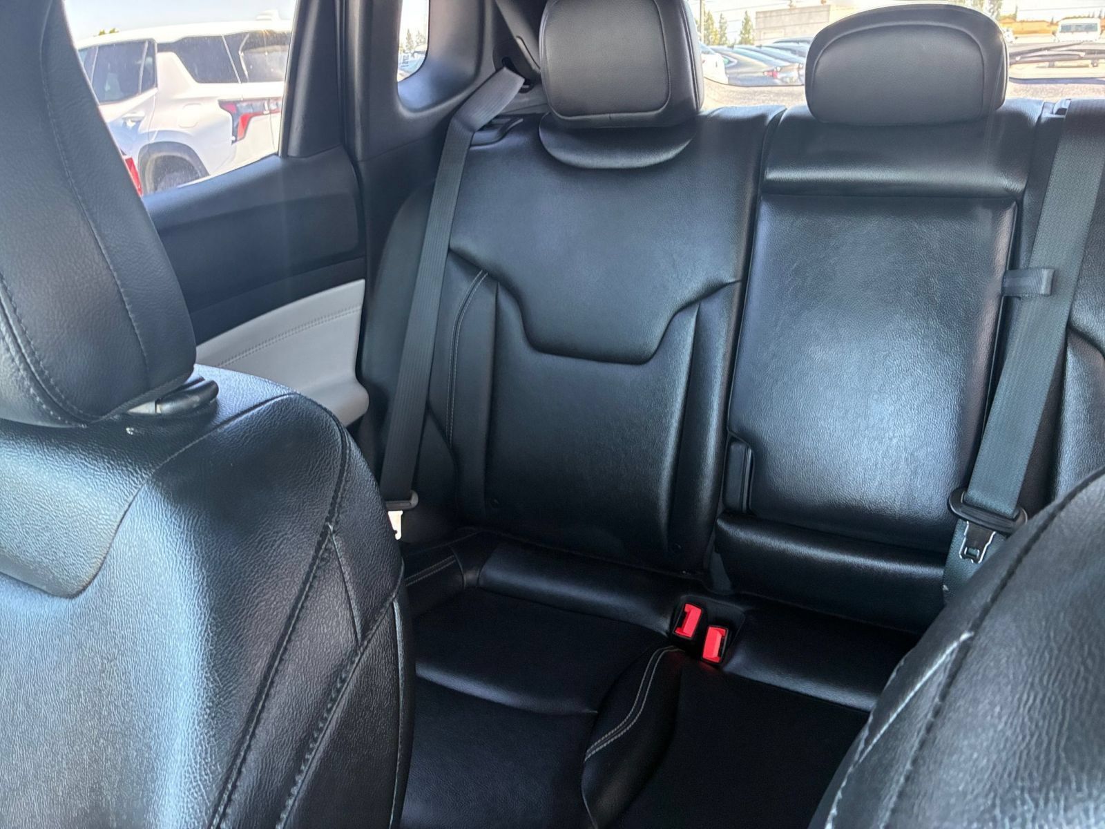 Used 2025 Jeep Compass Limited AWD/4WD image 39