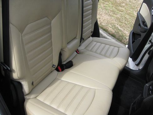 Used 2015 Ford Edge SEL w/ Equipment Group 201A image 29