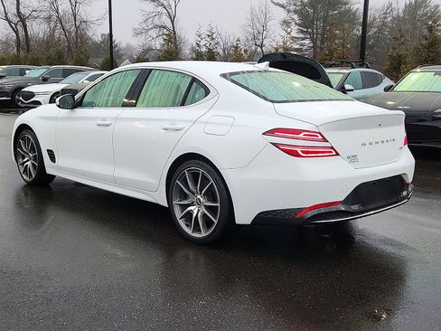 Used 2023 Genesis G70 2.0T image 5