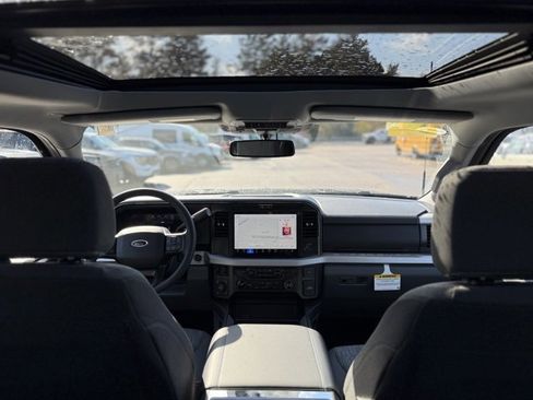 New 2026 Ford F250 XLT w/ XLT Premium Package image 25