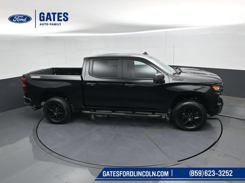 Used 2025 Chevrolet Silverado 1500 Custom Trail Boss w/ Turbomax Blackout Package AWD/4WD image 42