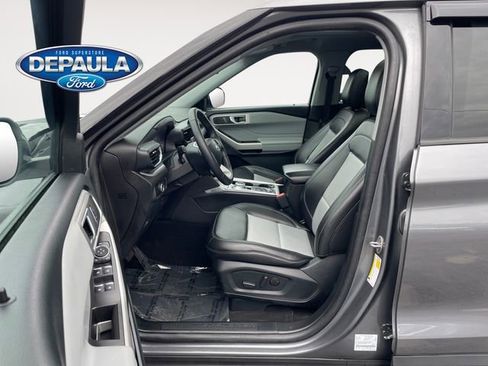 Used 2023 Ford Explorer XLT w/ Equipment Group 202A AWD/4WD image 11