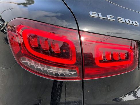 Used 2021 Mercedes-Benz GLC 300 w/ Premium Package image 30