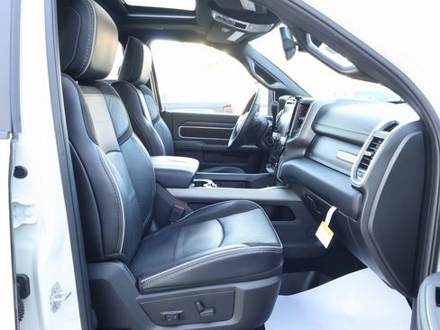 Used 2023 RAM 2500 Laramie w/ Night Edition image 39