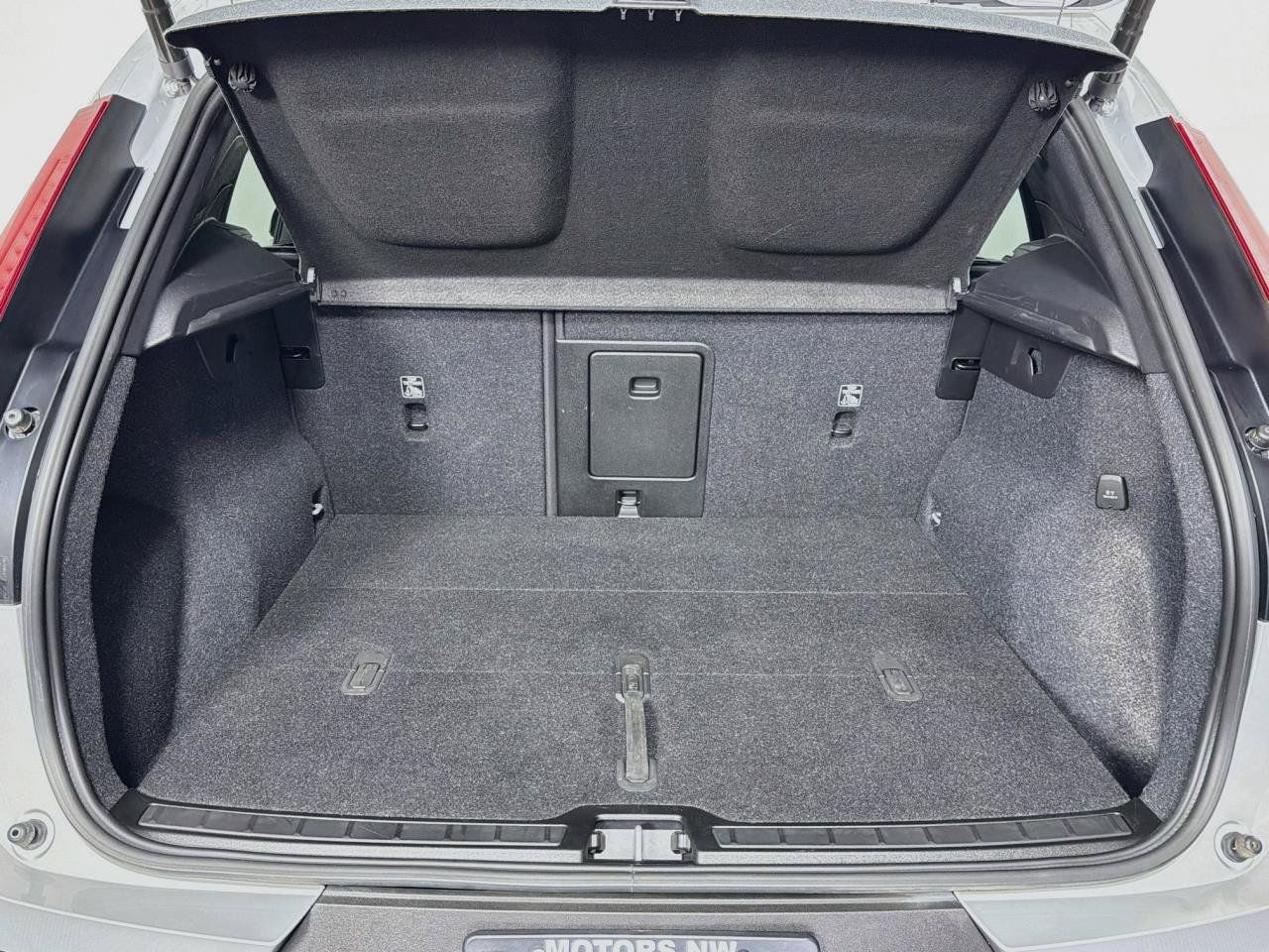Used 2023 Volvo XC40 Recharge Plus AWD/4WD image 41