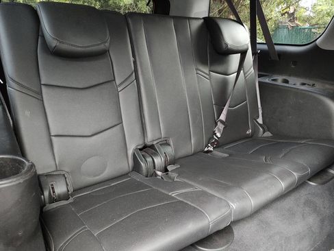 Used 2016 Cadillac Escalade ESV 2WD image 37