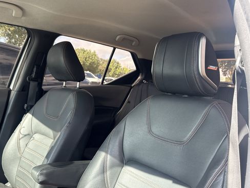 Used 2020 Nissan Kicks SR w/ SR Premium Package FWD image 4