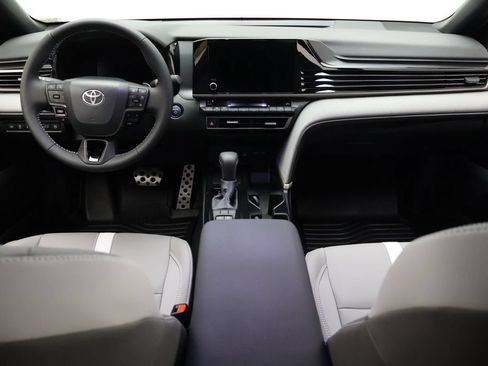 Certified 2026 Toyota Camry SE FWD image 24