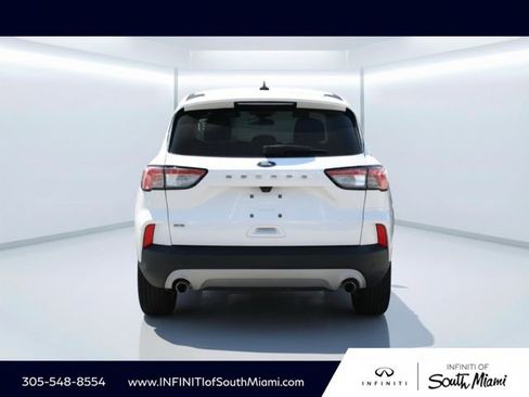 Used 2022 Ford Escape SE image 5