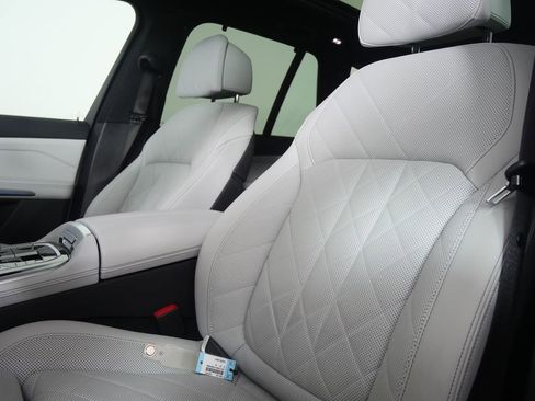 Certified 2023 BMW X5 xDrive45e w/ Executive Package image 11