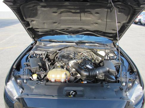 Used 2016 Ford Mustang Convertible w/ Equipment Group 051A RWD image 40