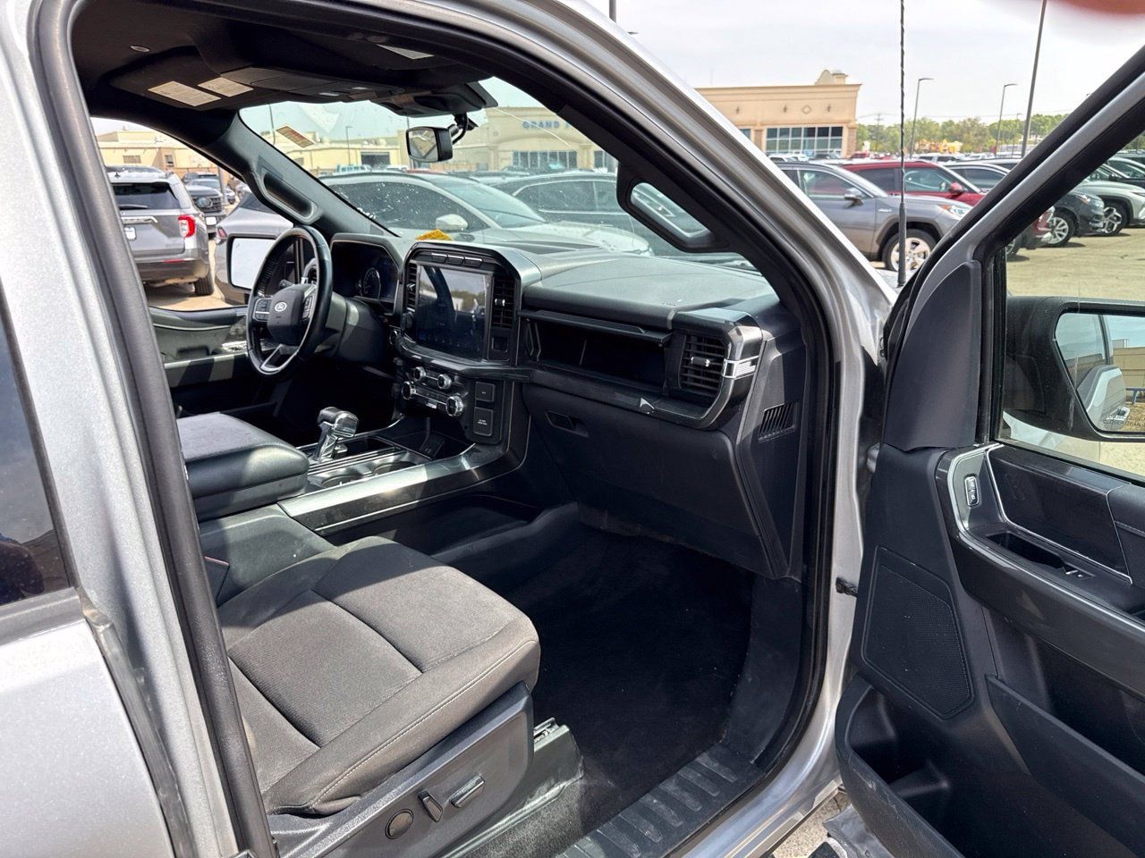 Used 2022 Ford F150 XLT w/ Equipment Group 302A High RWD image 14