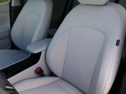 Used 2026 Hyundai Kona SE image 13