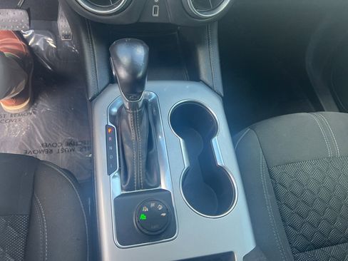 Used 2020 Chevrolet Blazer LT image 17