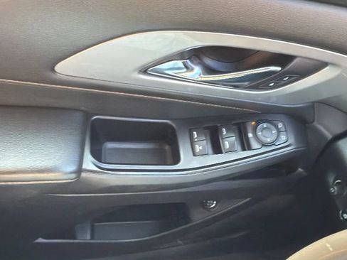 Used 2019 Chevrolet Traverse LT w/ LPO, Blackout Package image 22