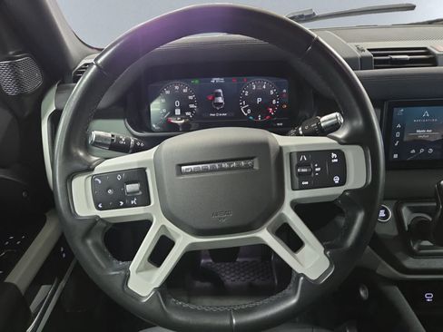 Used 2022 Land Rover Defender 110 X-Dynamic SE AWD/4WD image 18
