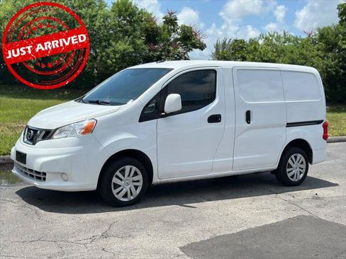 Used 2020 Nissan NV200 SV w/ Back Door Glass Package FWD image 2