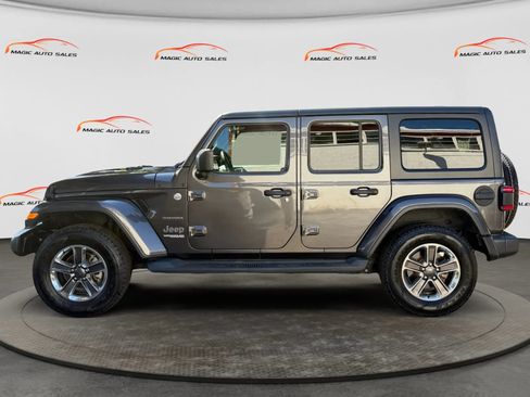 Used 2020 Jeep Wrangler Unlimited Sahara AWD/4WD image 7