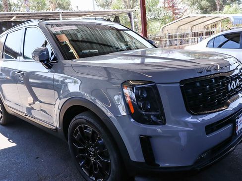 Used 2022 Kia Telluride SX w/ SX Prestige Package image 8