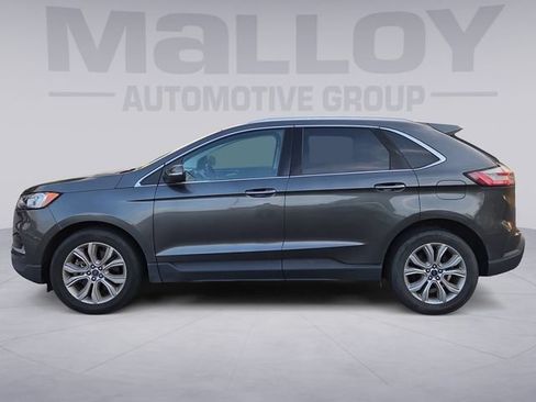 Used 2019 Ford Edge Titanium AWD/4WD image 2