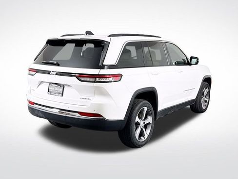 New 2025 Jeep Grand Cherokee Limited image 7