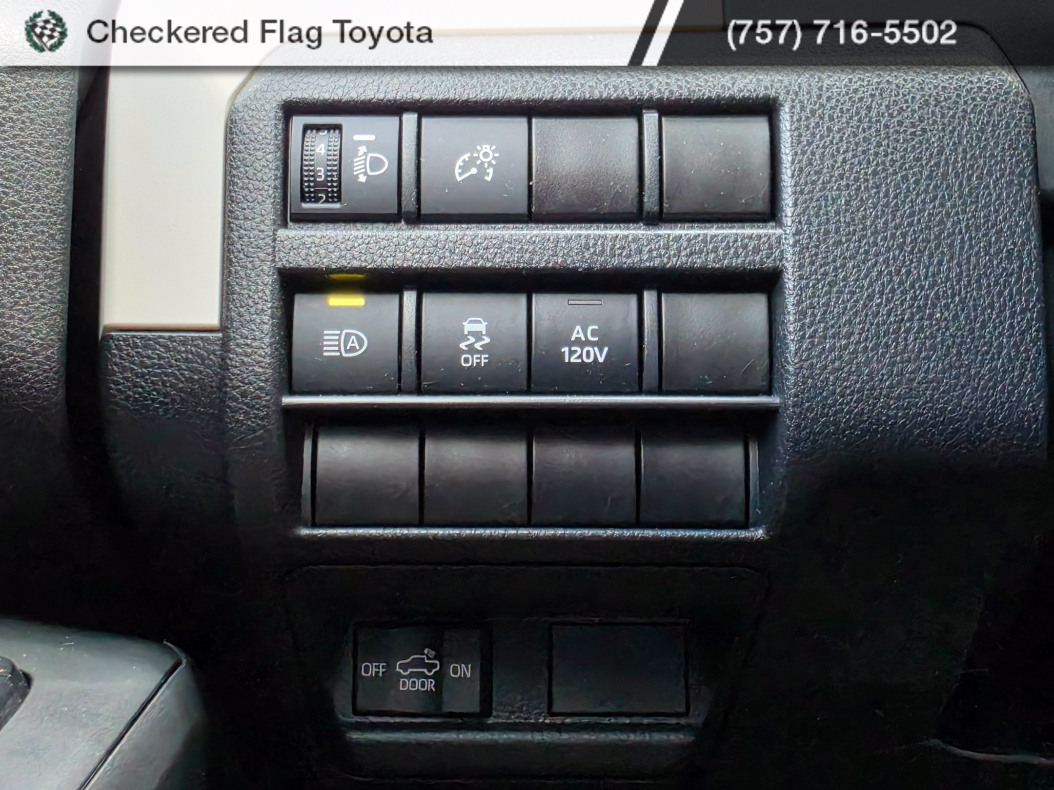 Used 2024 Toyota Tacoma TRD Sport w/ TRD Sport Upgrade Package RWD image 12