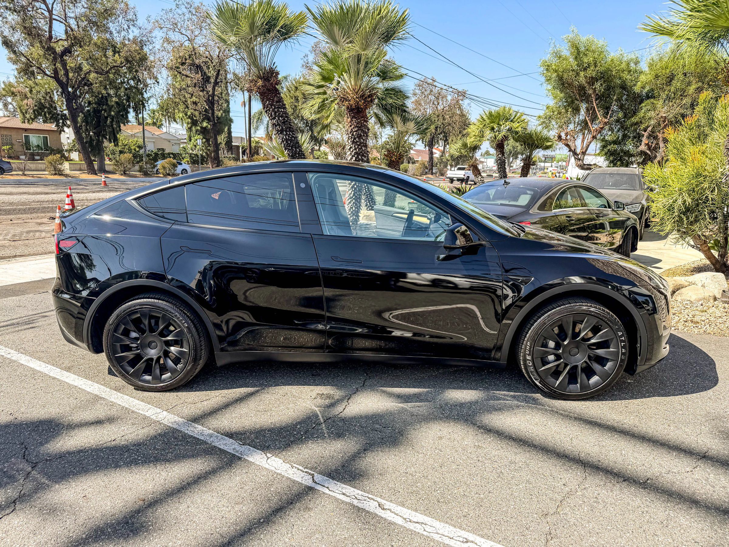 Used 2023 Tesla Model Y Long Range AWD/4WD image 16