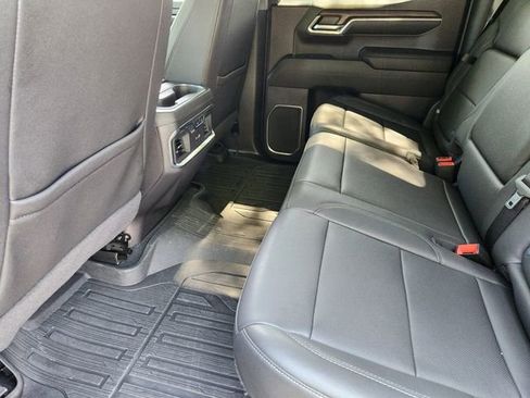 Used 2024 GMC Sierra 1500 SLT AWD/4WD image 29